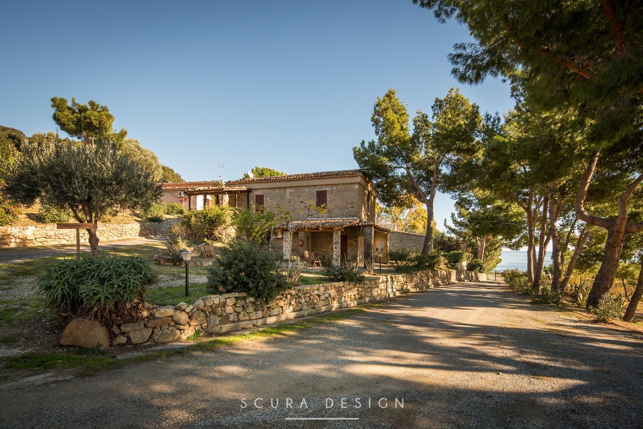 Masseria Agriturismo Torre Di Albidona トレビザッチェ エクステリア 写真